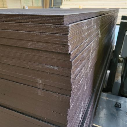 Buffalo Anti-Slip Phenolic Plywood with Birch Core. FSC Certified